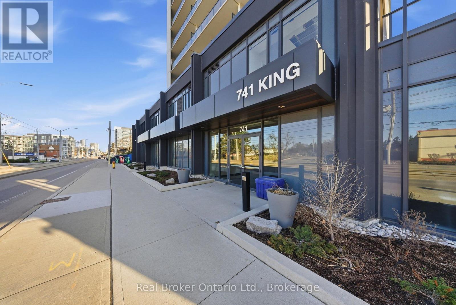 #107 741 KING STREET W - 3