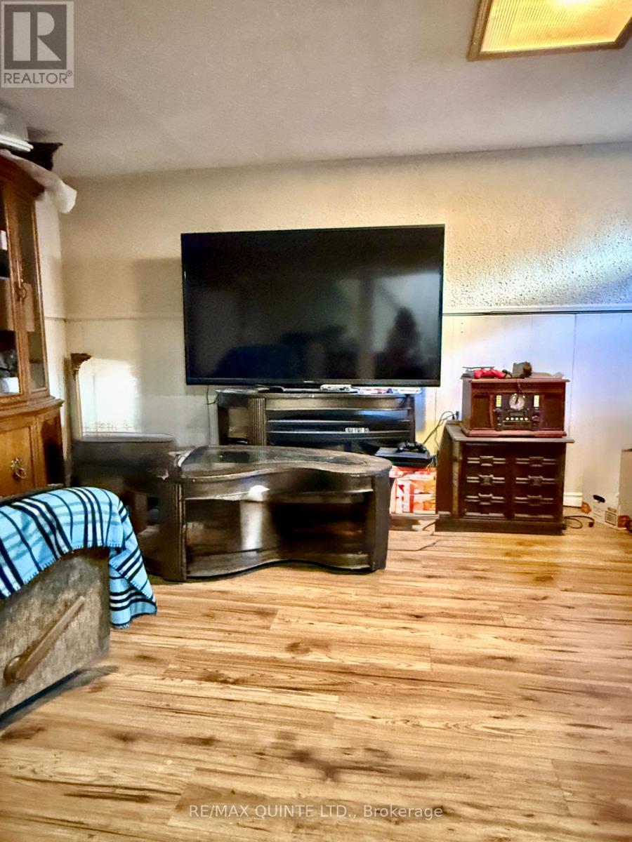 #25 17 TRACEY PARK DRIVE - 19