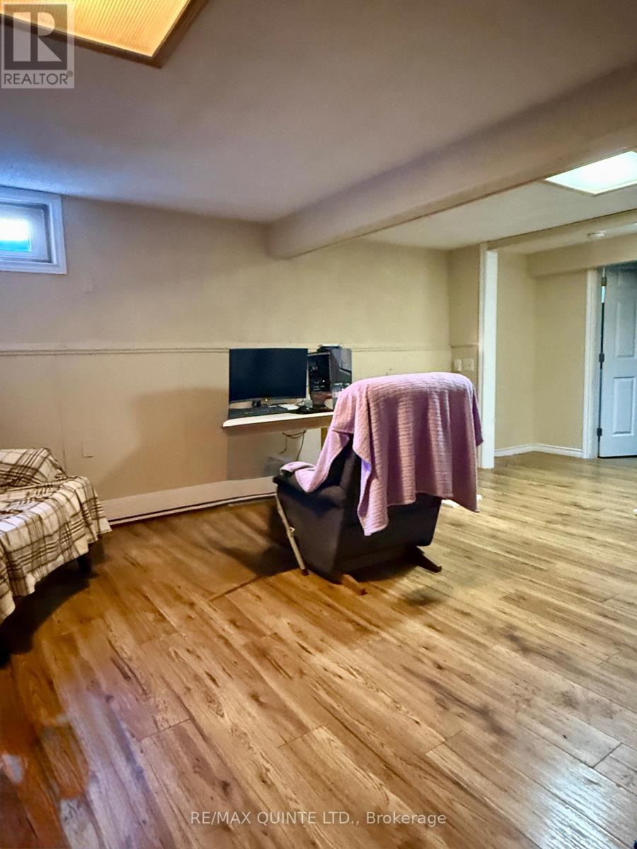 #25 17 TRACEY PARK DRIVE - 22