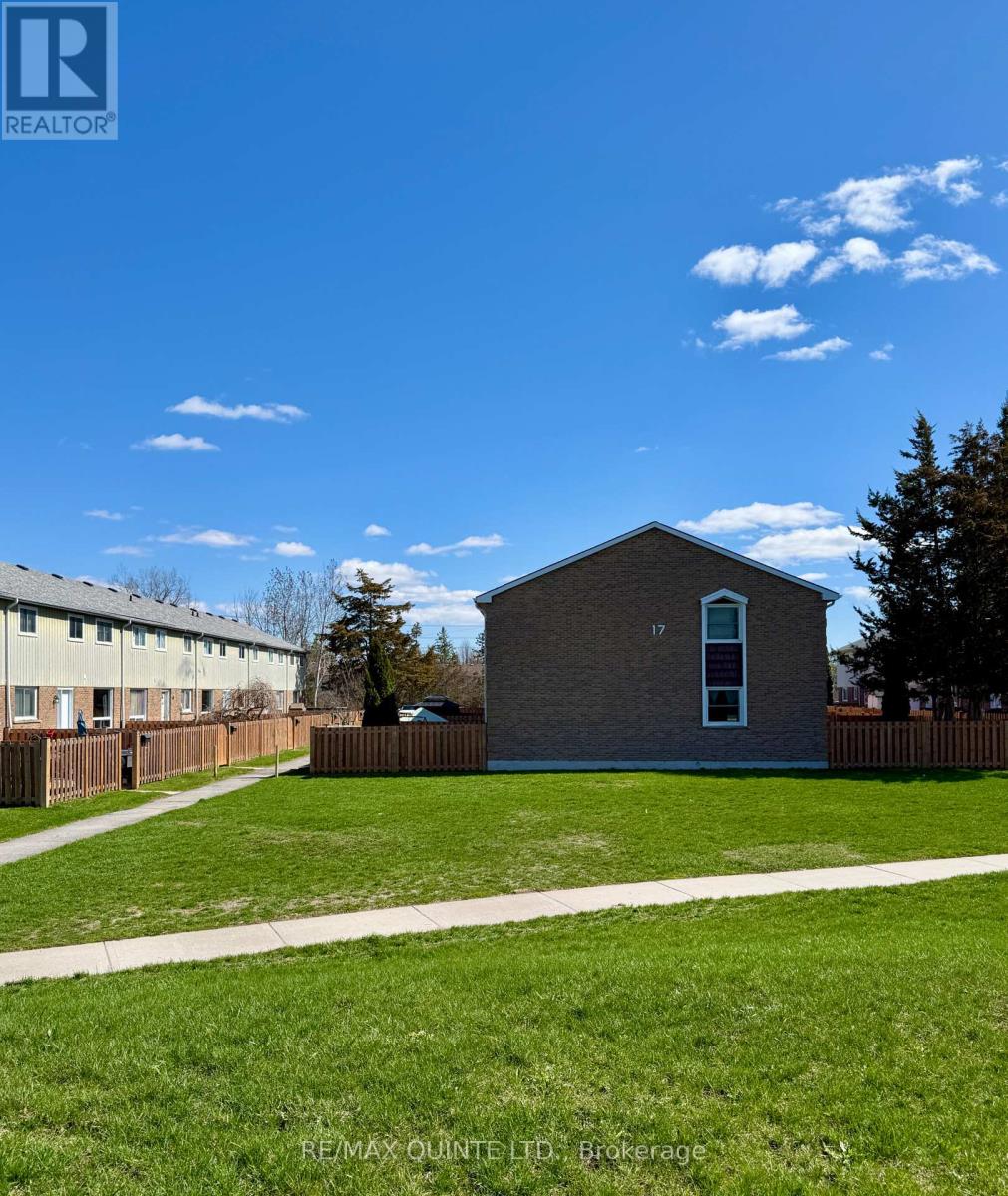 #25 17 TRACEY PARK DRIVE - 26