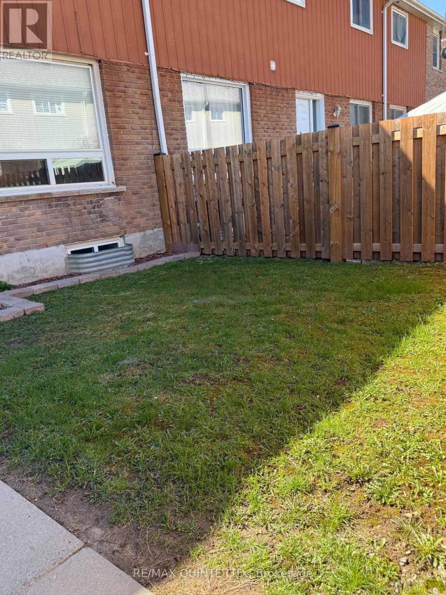 #25 17 TRACEY PARK DRIVE - 28