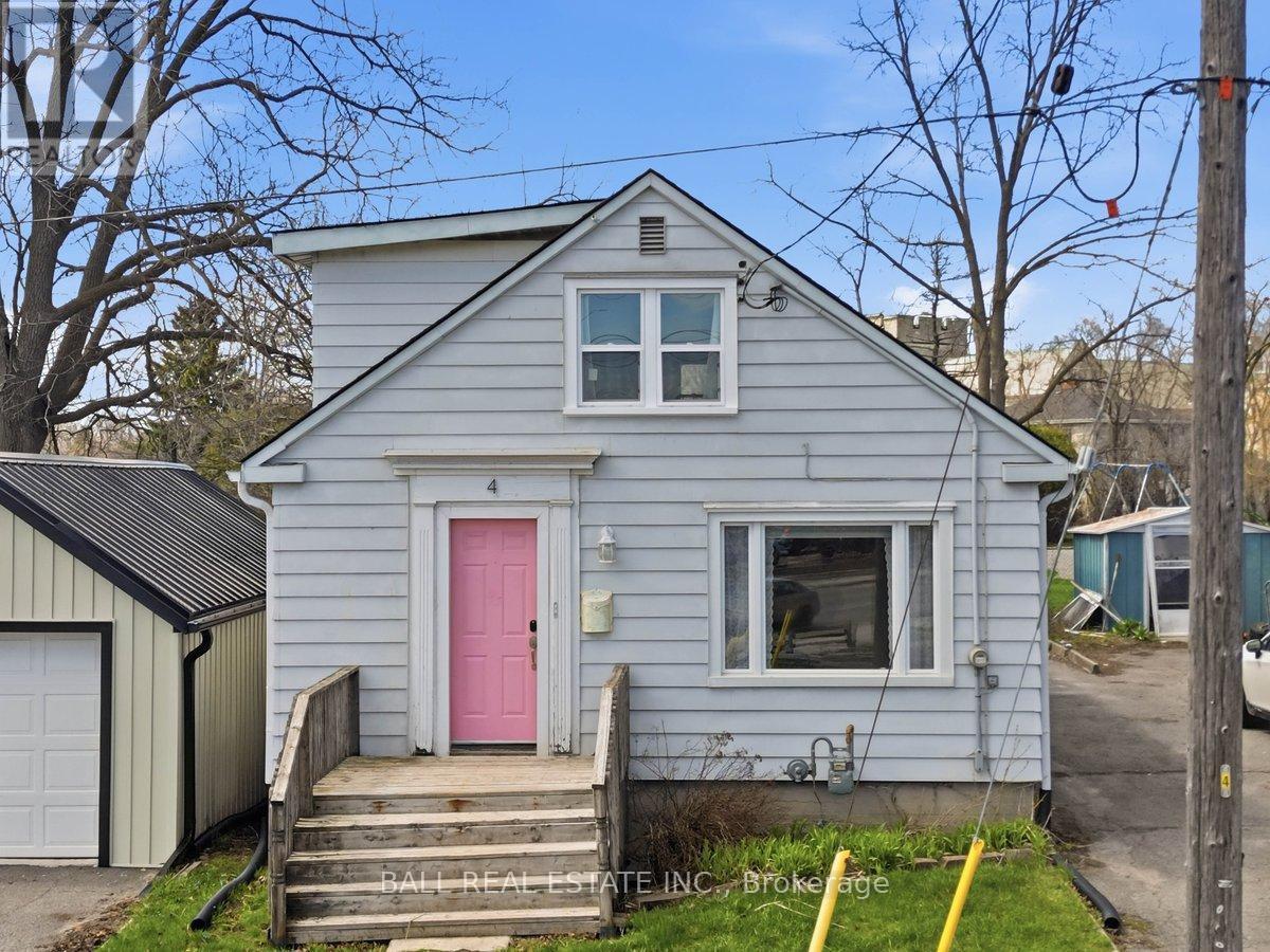 4 HOLDEN STREET — photo 3