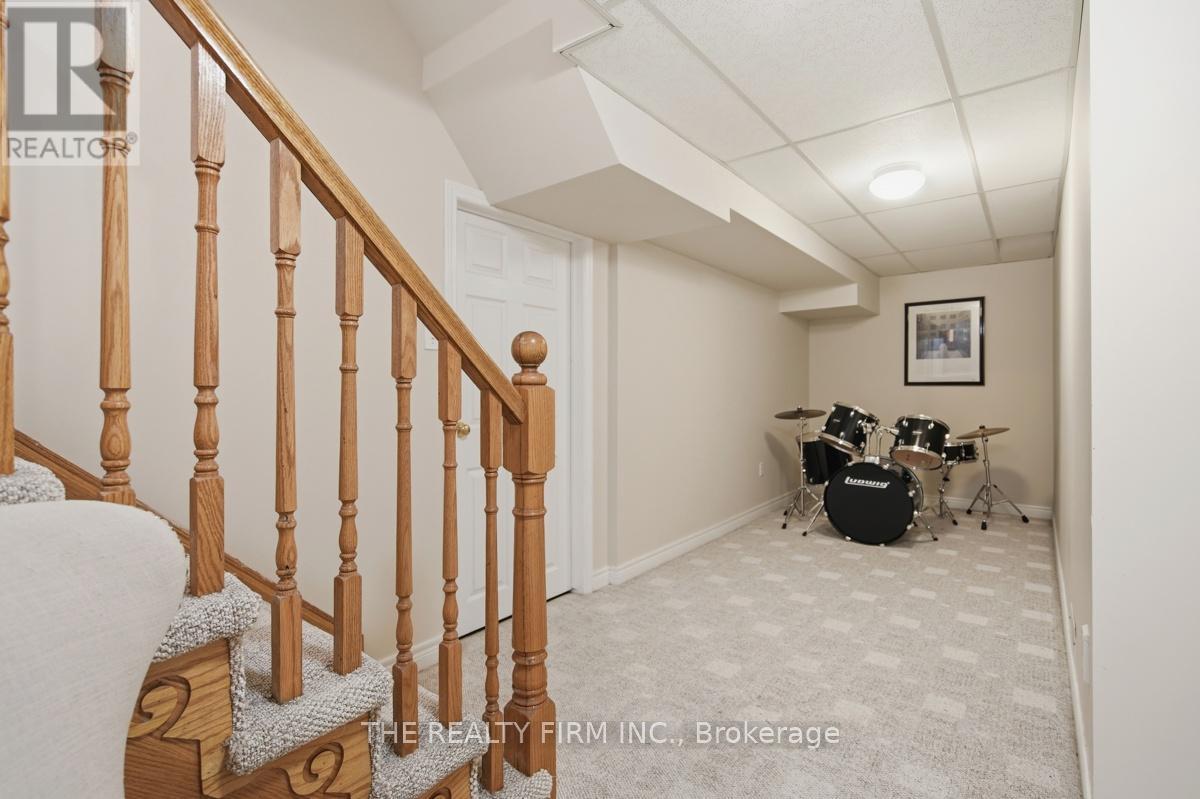 58 MEADOWRIDGE CRESCENT, London North (North M), Ontario, N6H5E9 — Photo 33