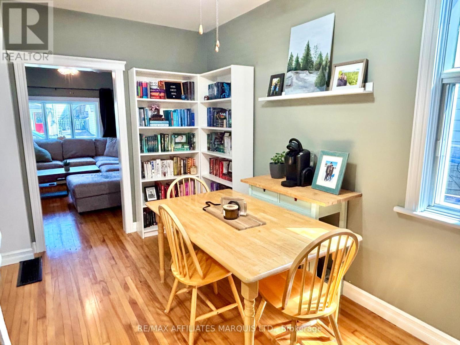 4 SEYMOUR AVENUE - 11