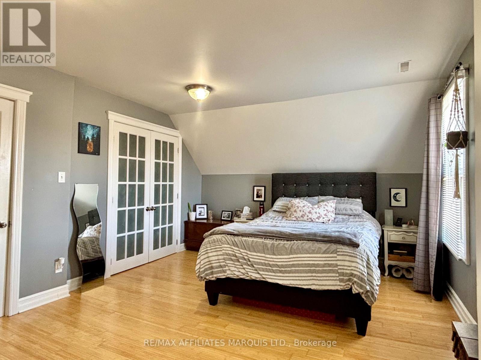 4 SEYMOUR AVENUE - 26