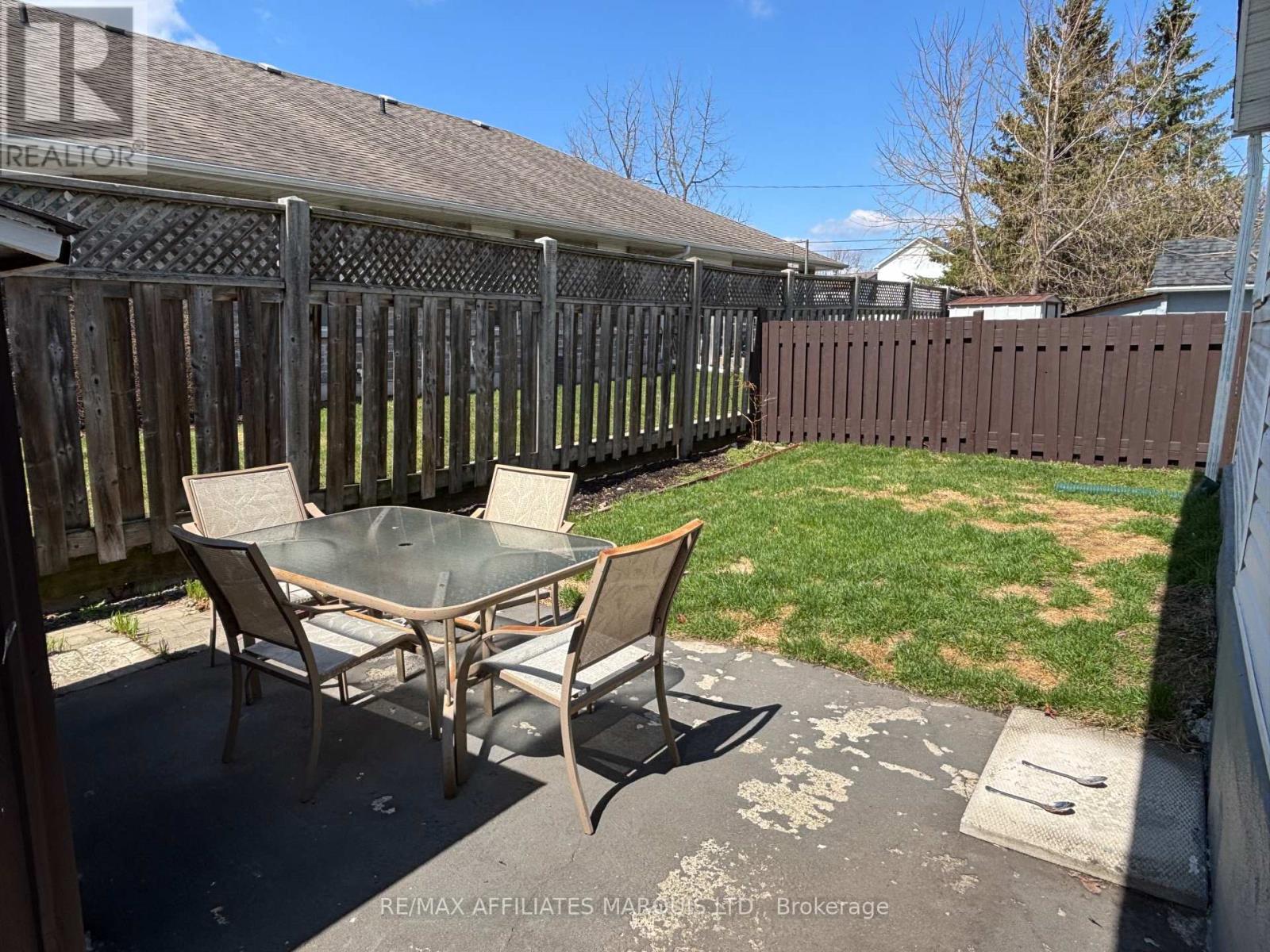 4 SEYMOUR AVENUE - 37