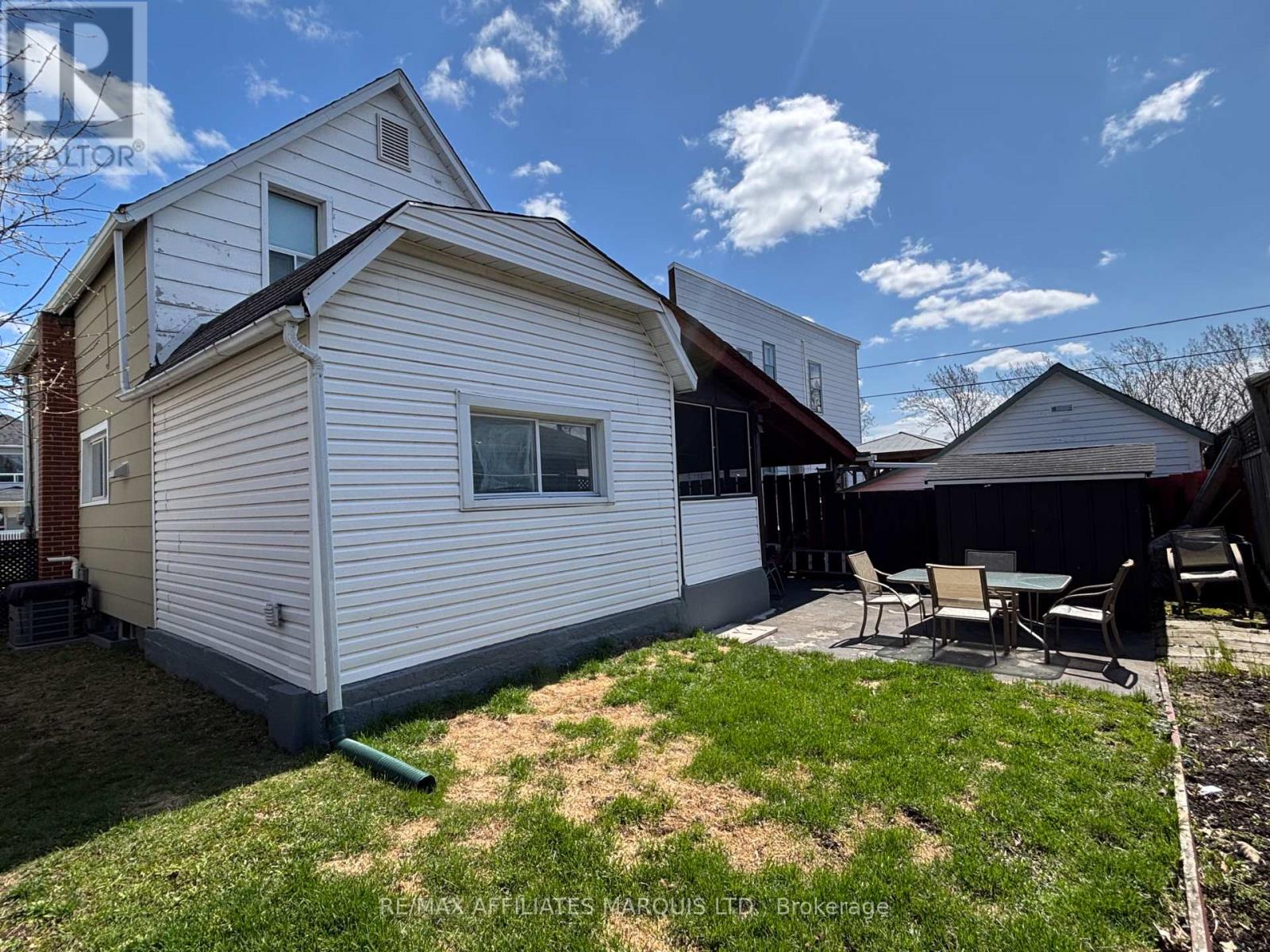 4 SEYMOUR AVENUE - 38