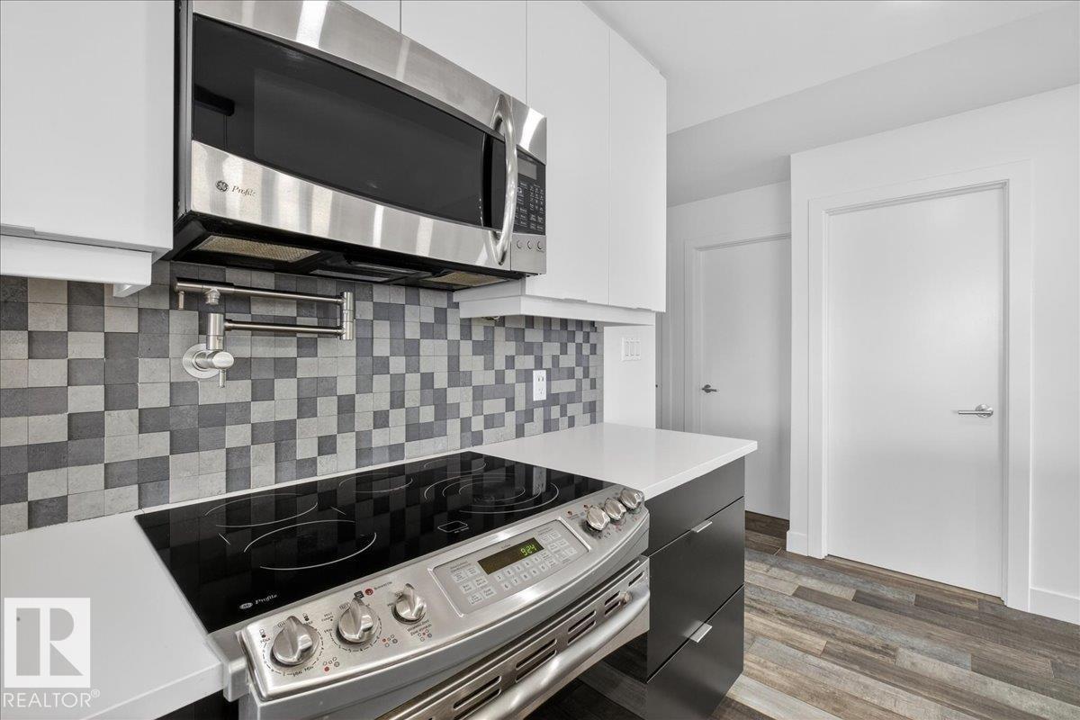 #1806 9835 113 ST NW - 13