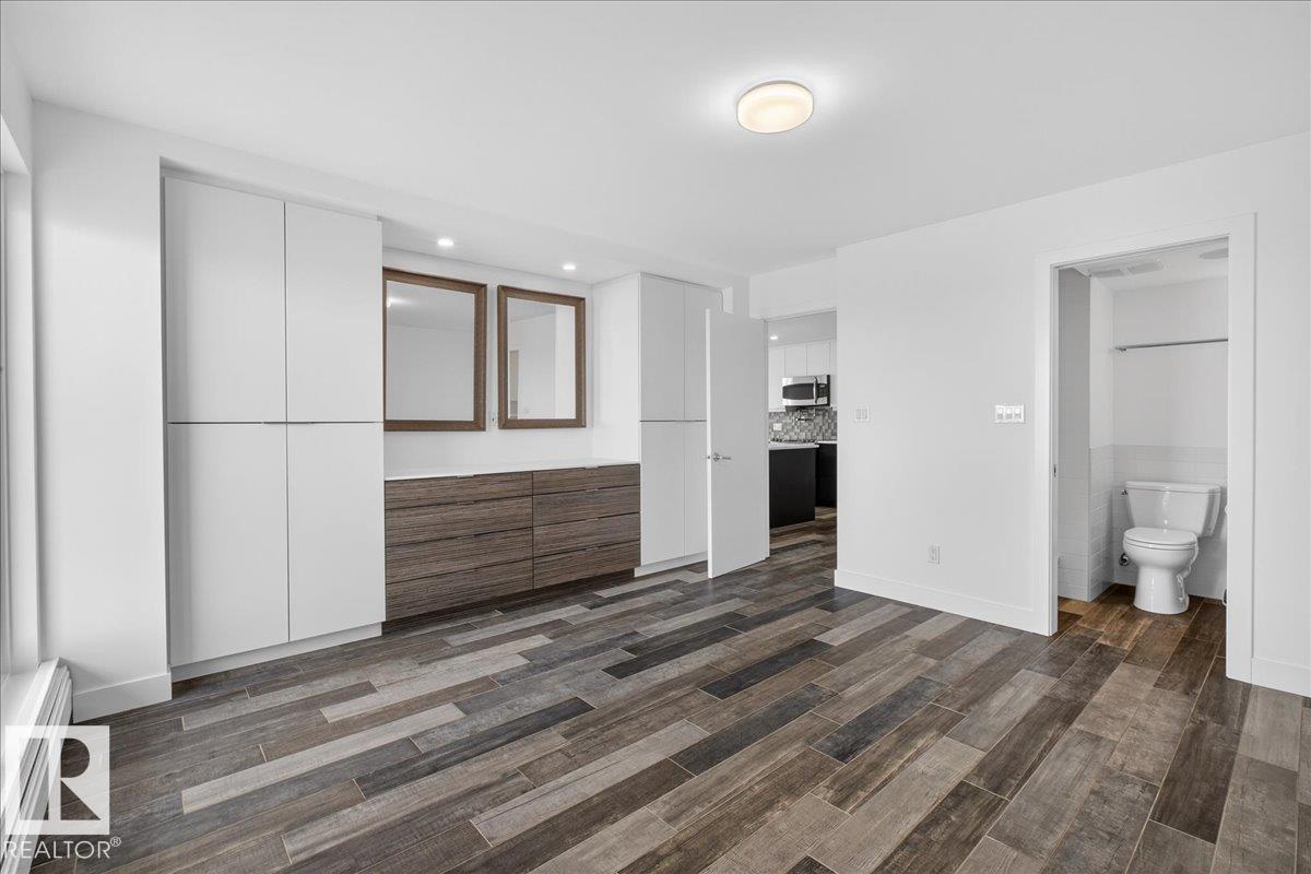 #1806 9835 113 ST NW - 36
