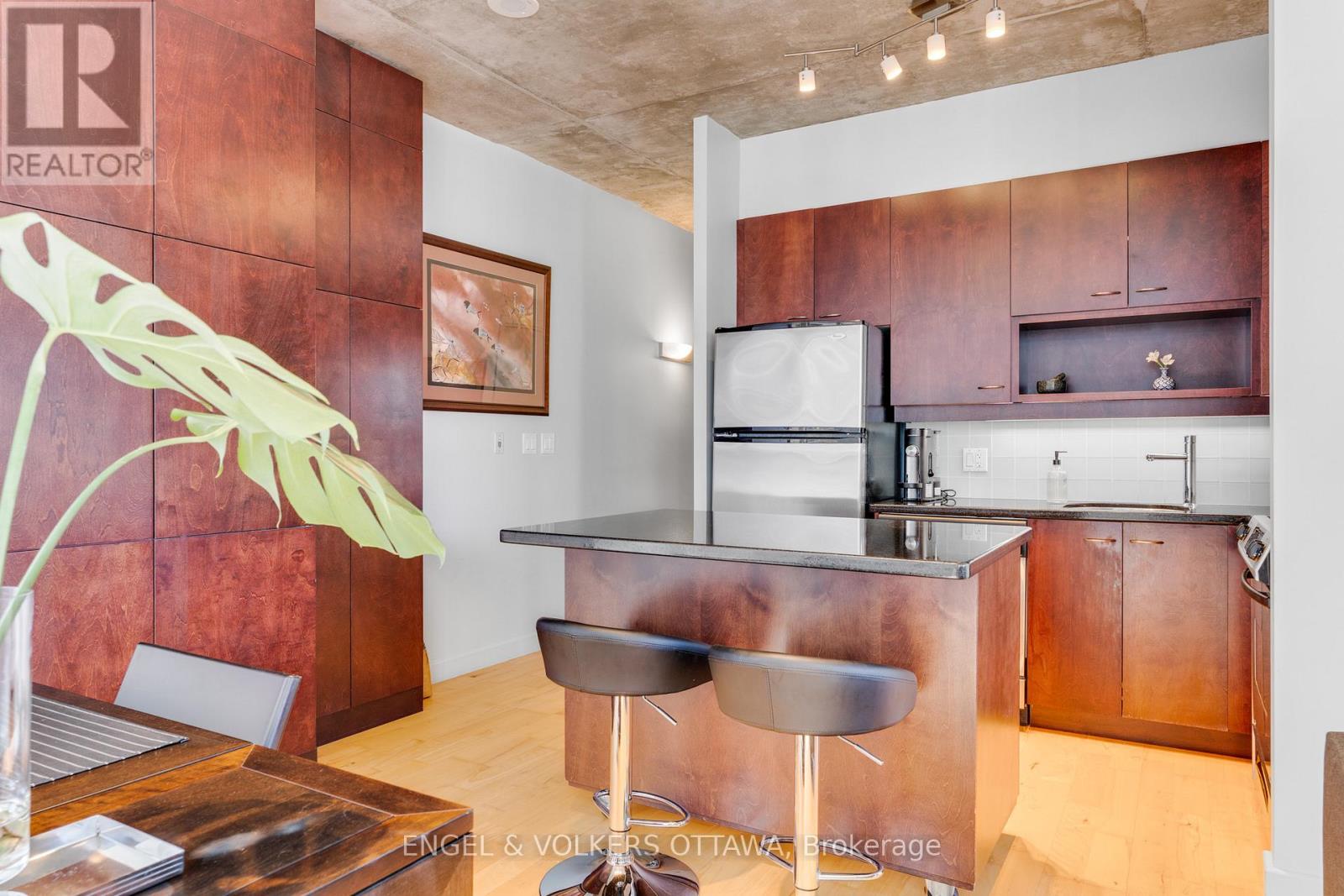 #903 179 GEORGE STREET - 15