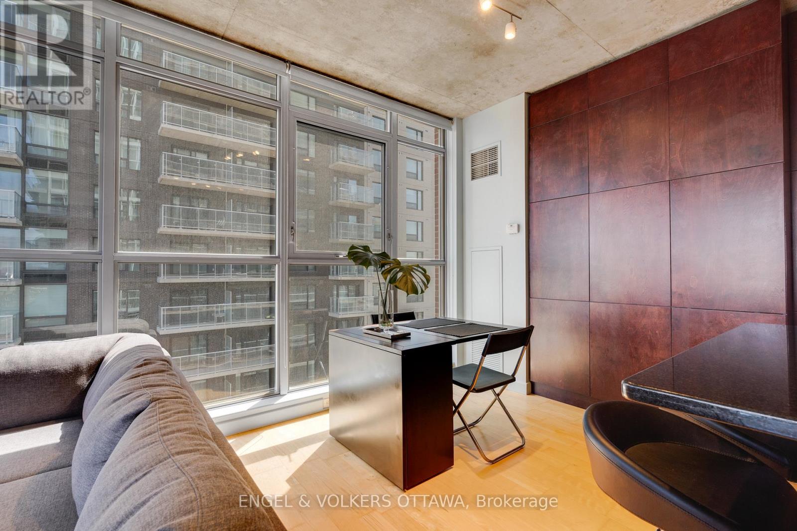 #903 179 GEORGE STREET - 16