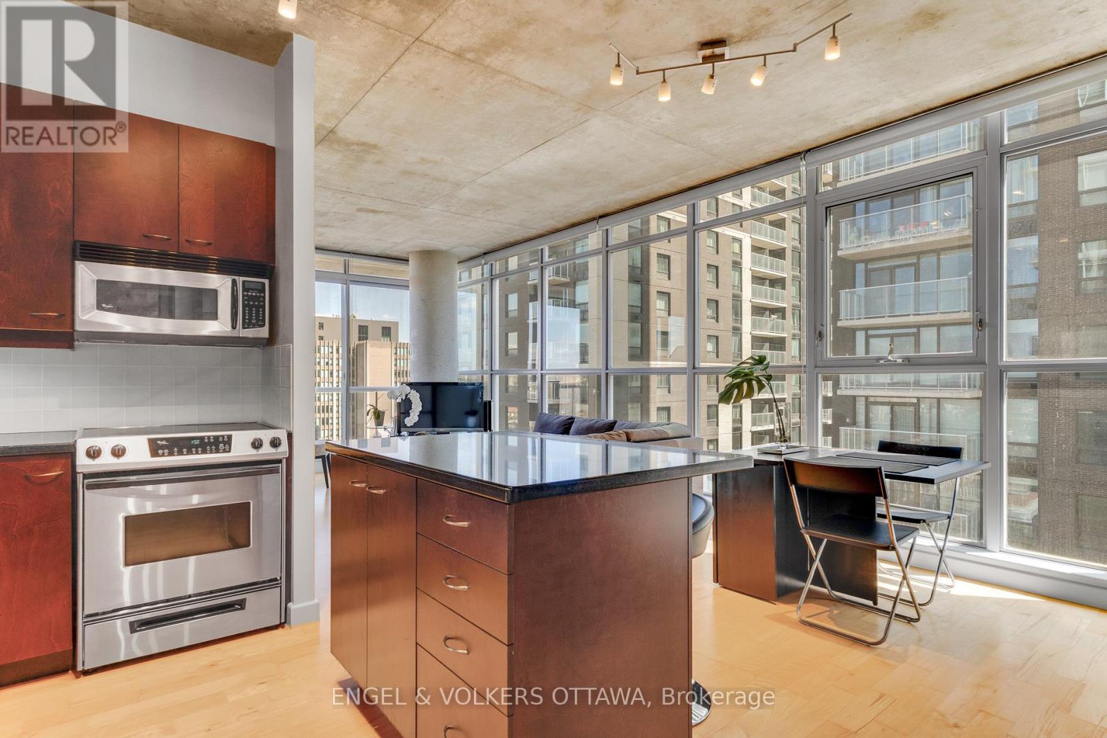#903 179 GEORGE STREET - 8