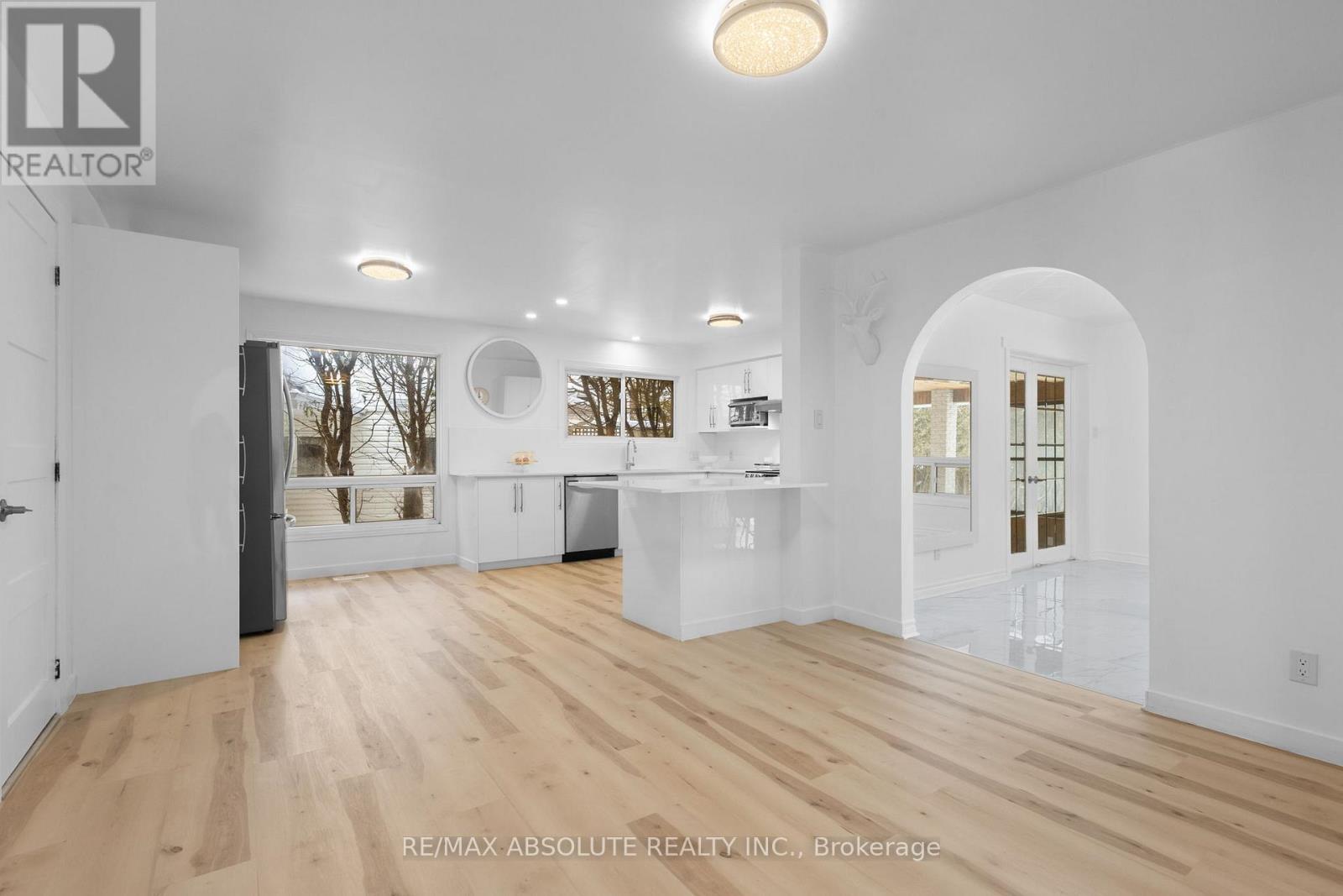 1444 NORMANDY CRESCENT — photo 14
