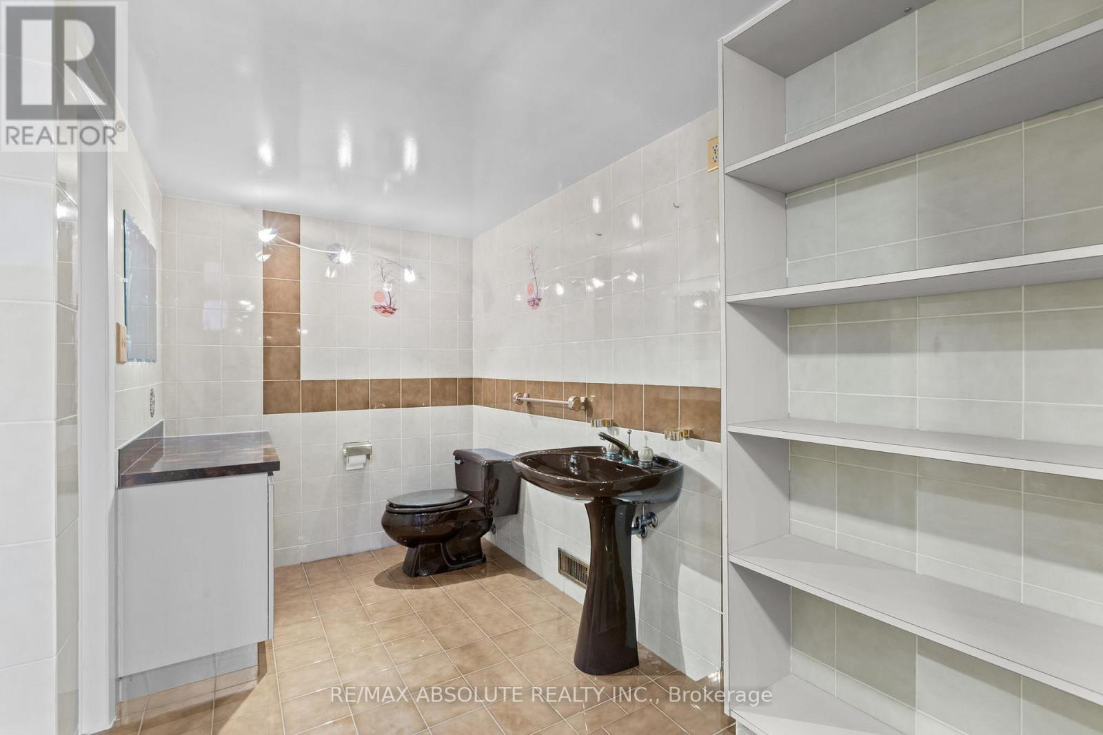 Full bath with tub in lower level