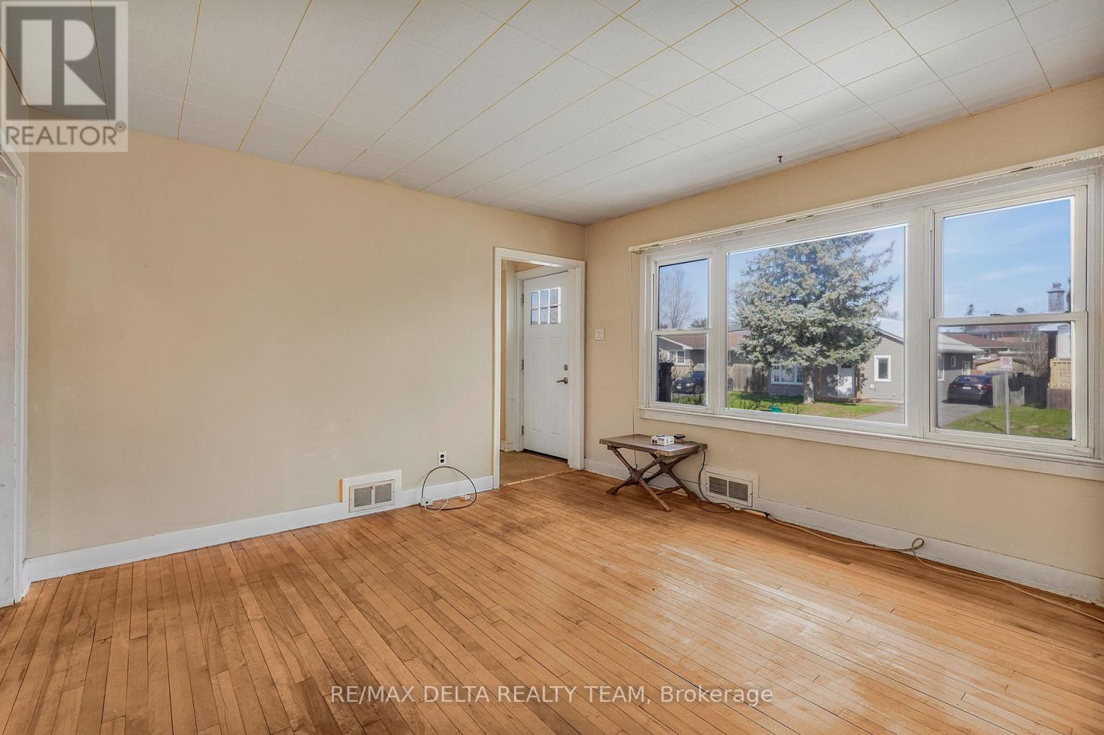 1242 VANCOUVER AVENUE - 6