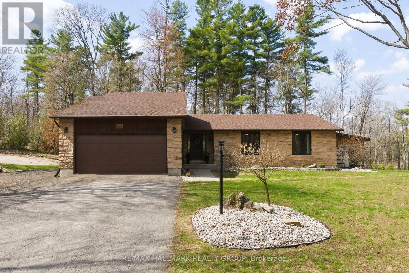 408 YOLE CRESCENT - Image 2