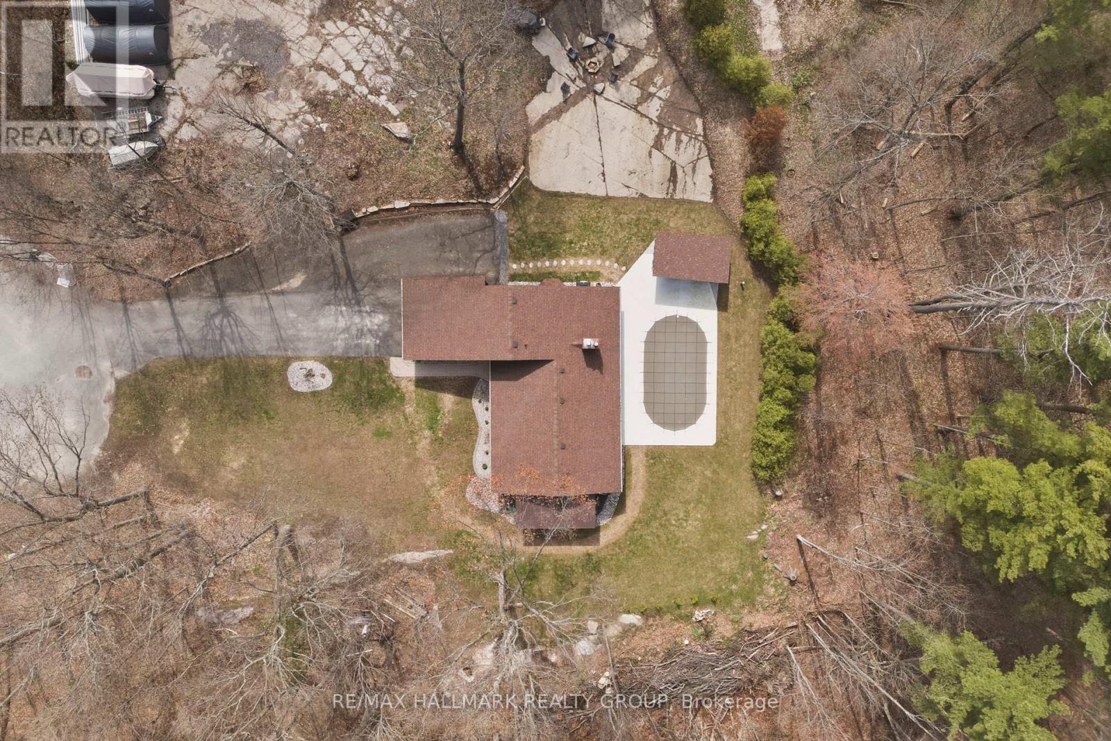 408 YOLE CRESCENT - 46