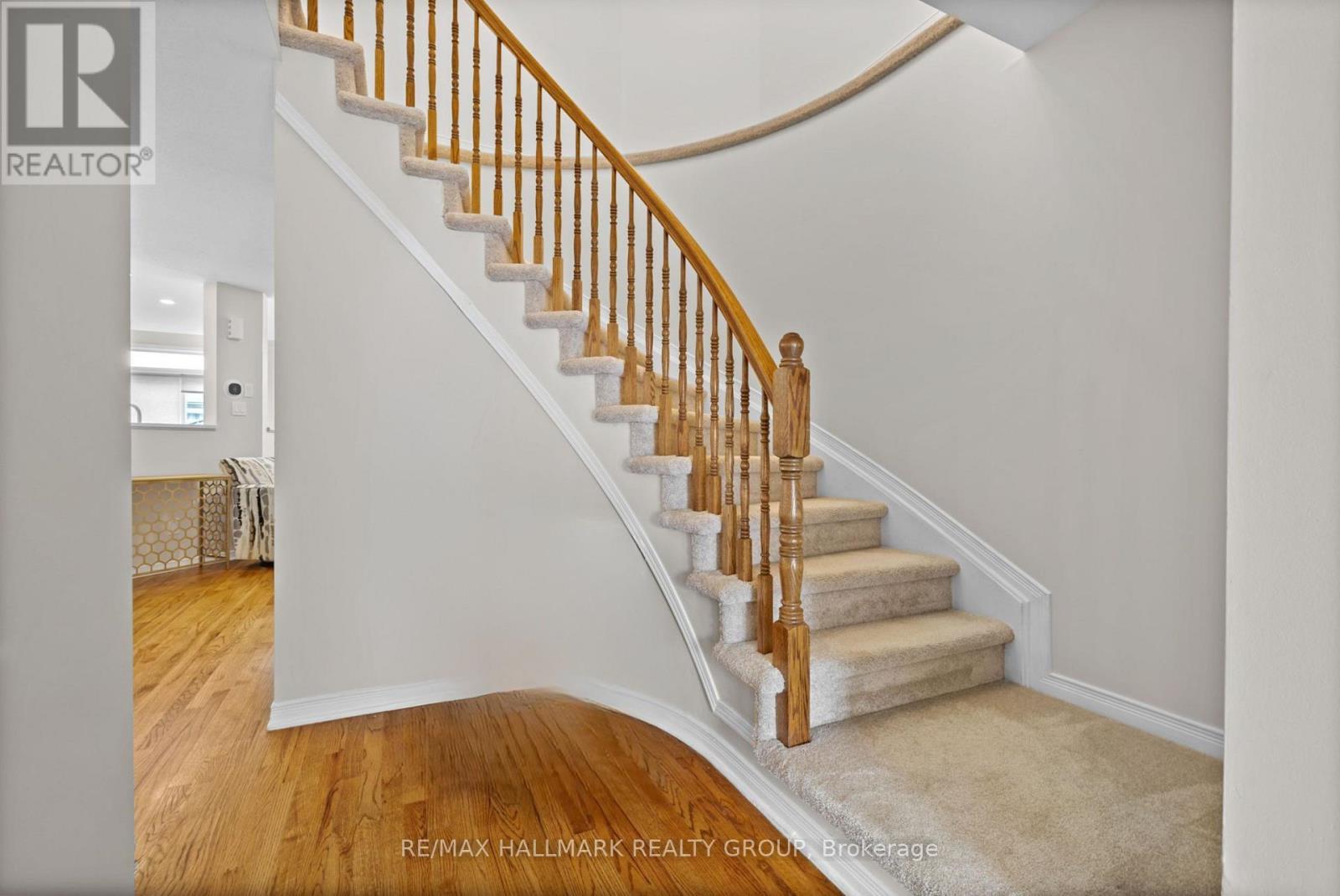 newer carpet and hardwood floors on main level