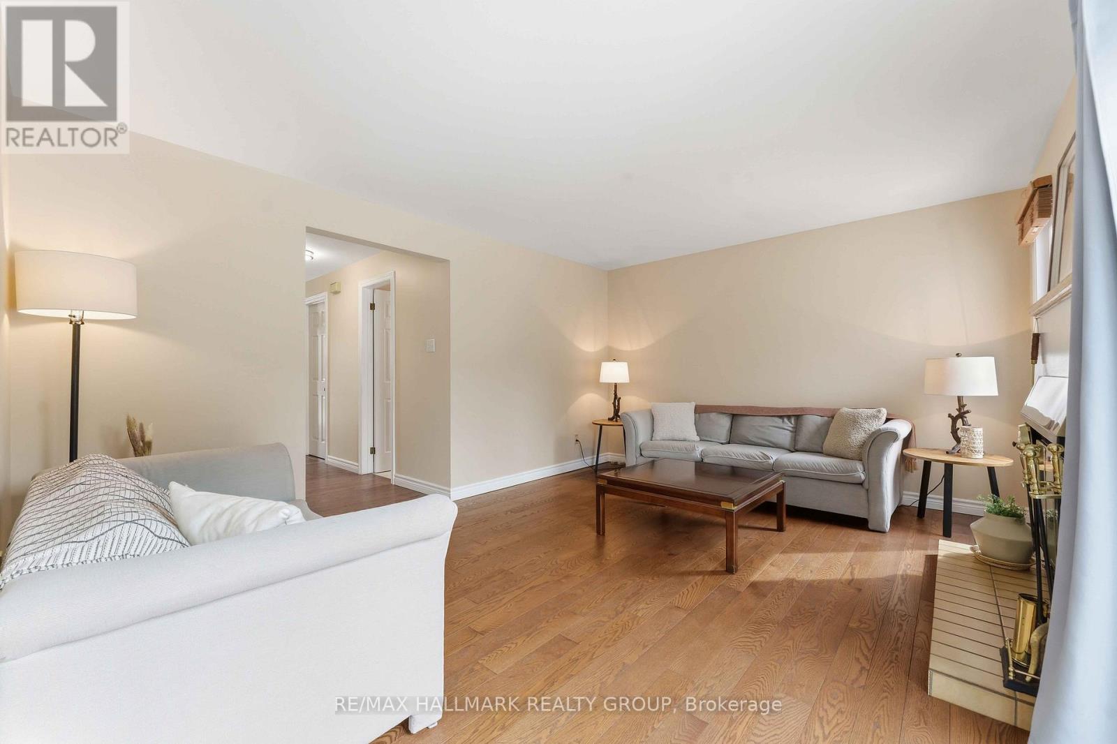 6033 MEADOWGLEN DRIVE - 14