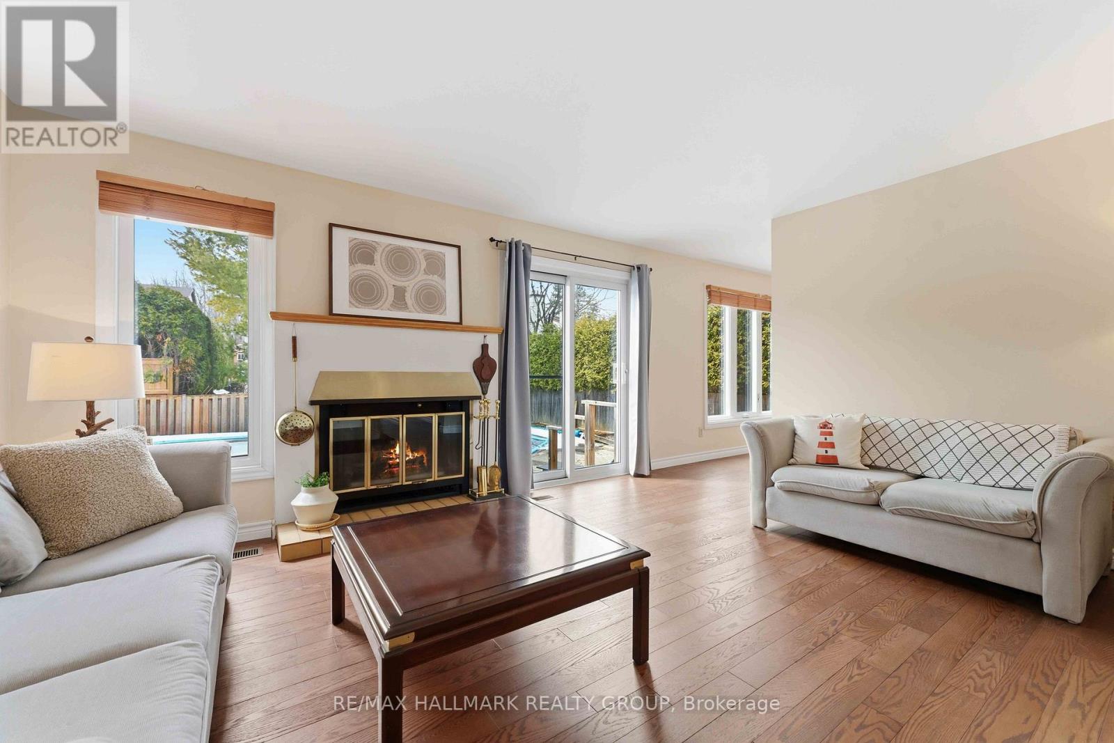 6033 MEADOWGLEN DRIVE - 16