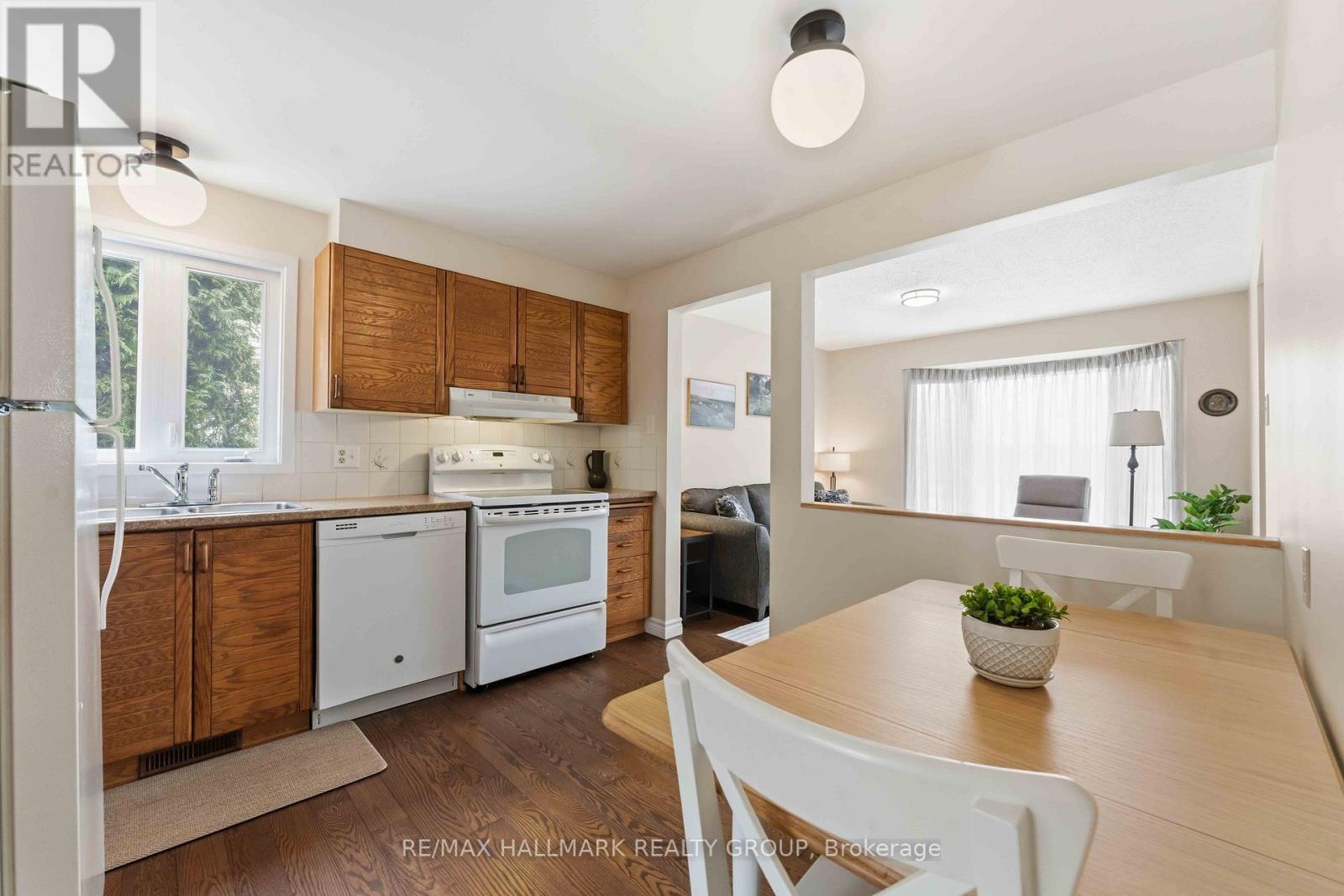 6033 MEADOWGLEN DRIVE - 9