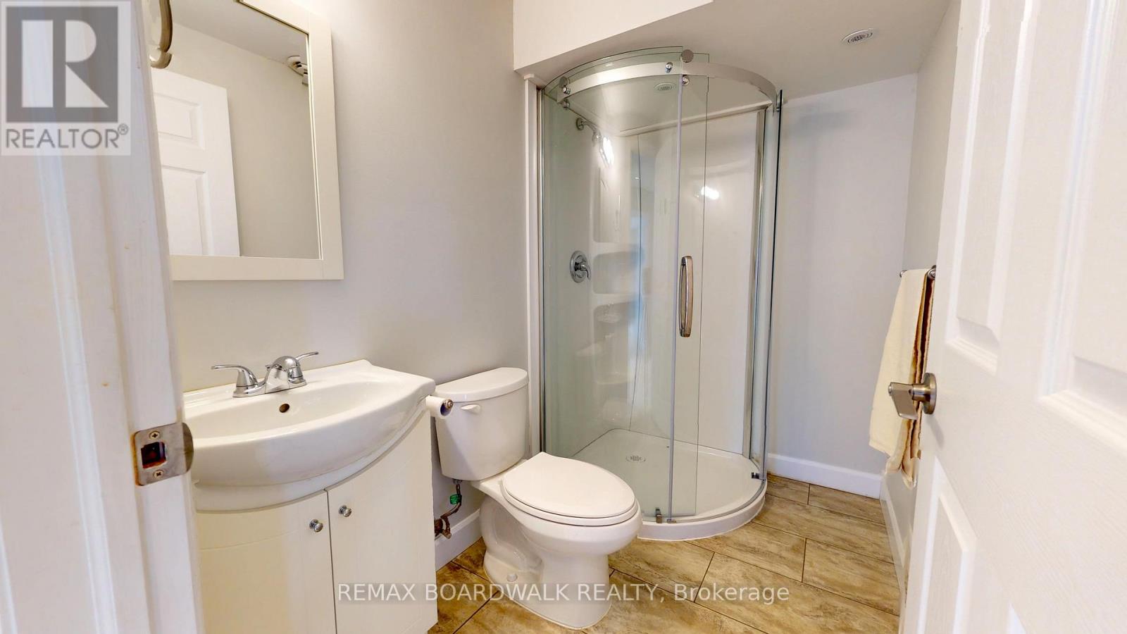 19 DONALDSON COURT — photo 31