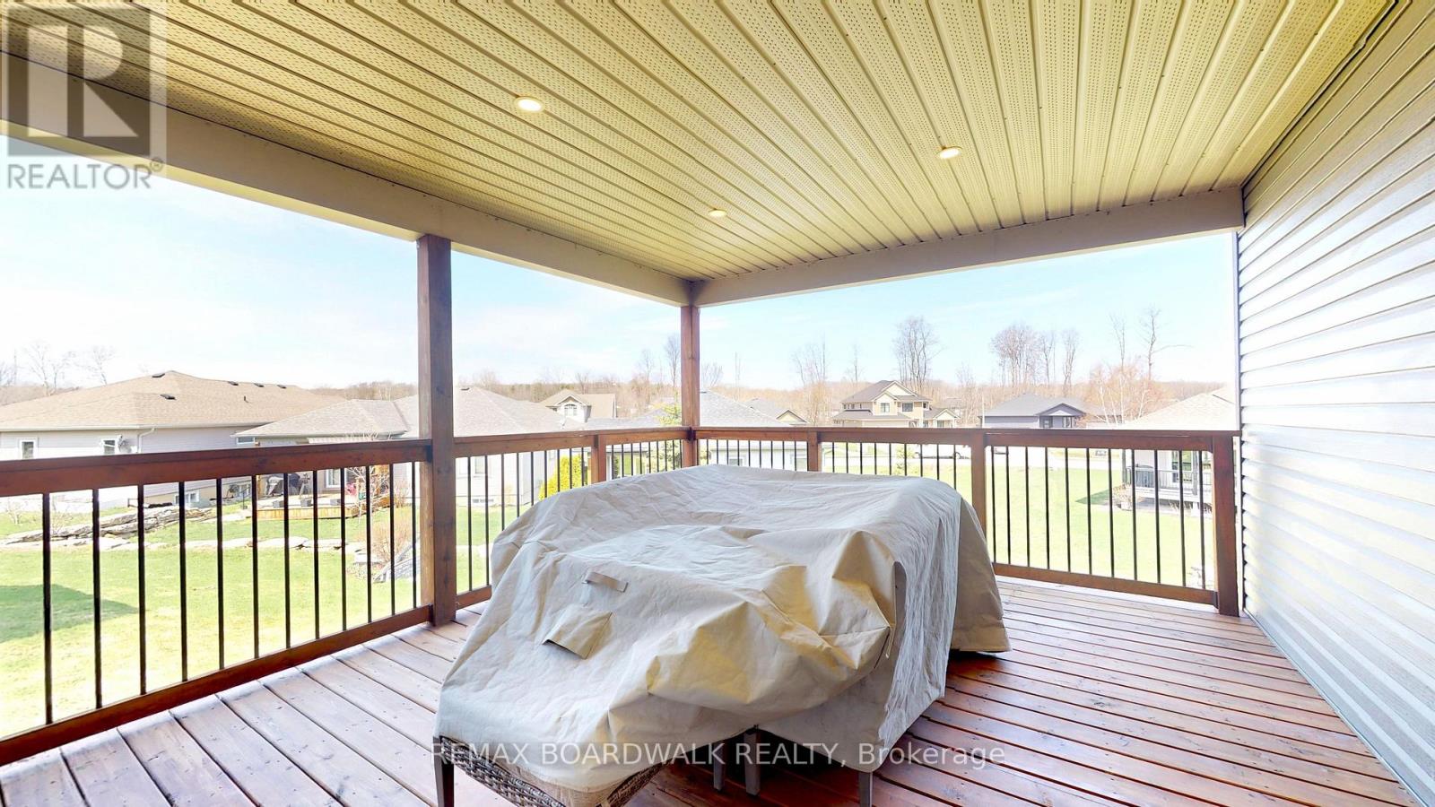 19 DONALDSON COURT — photo 32