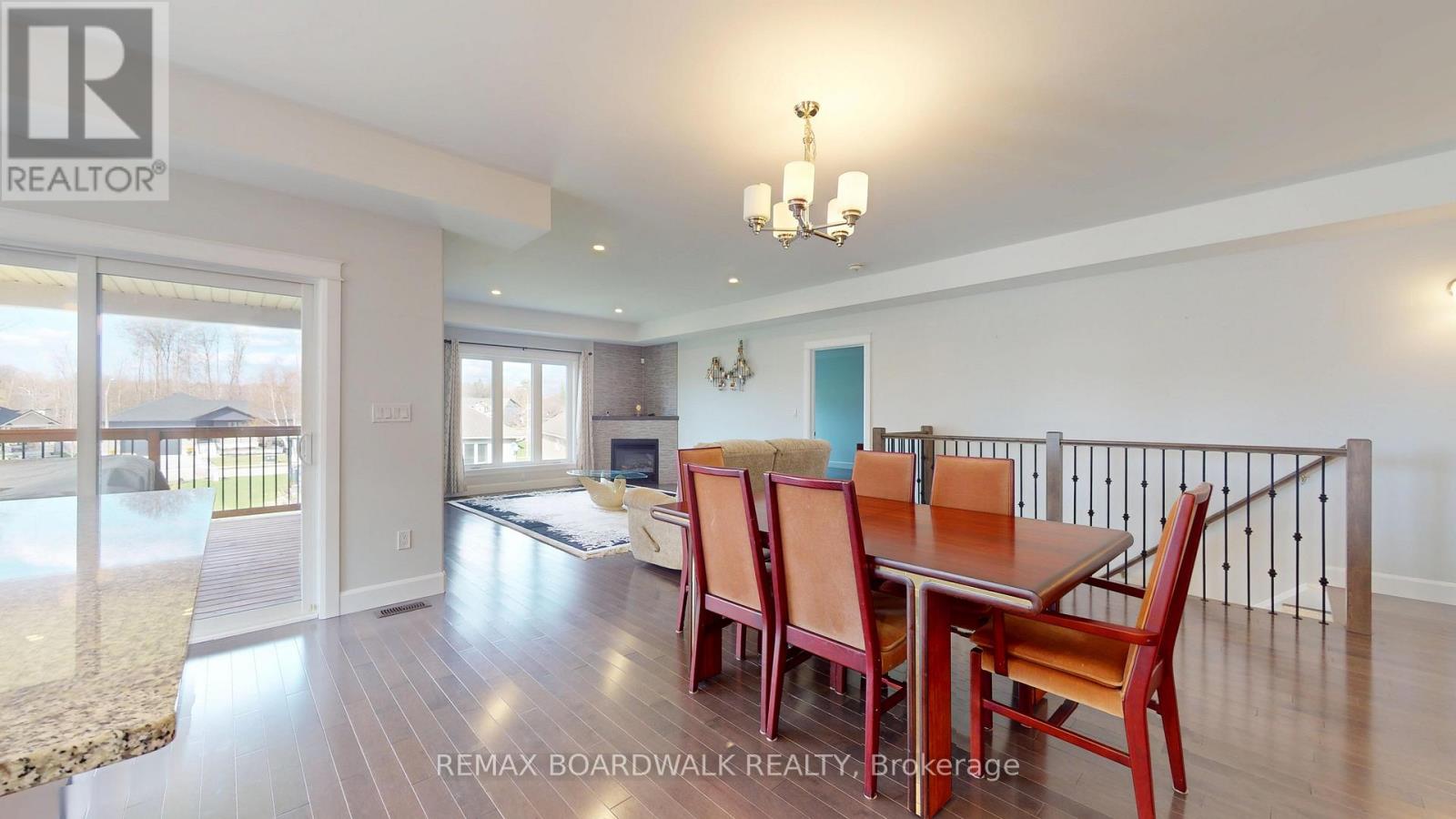 19 DONALDSON COURT — photo 8