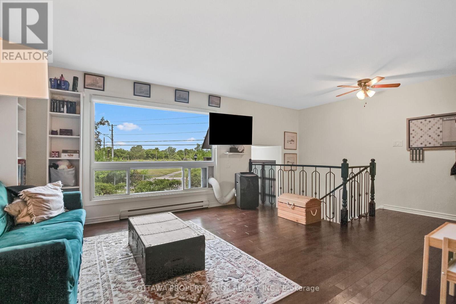 1F BANNER ROAD — photo 9