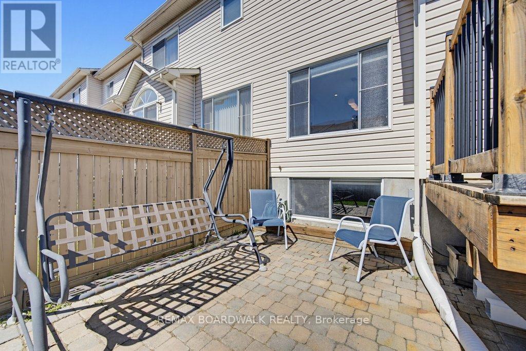 10 VALEMONT STREET — photo 43