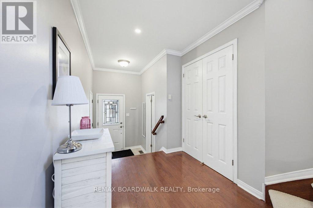 10 VALEMONT STREET — photo 8