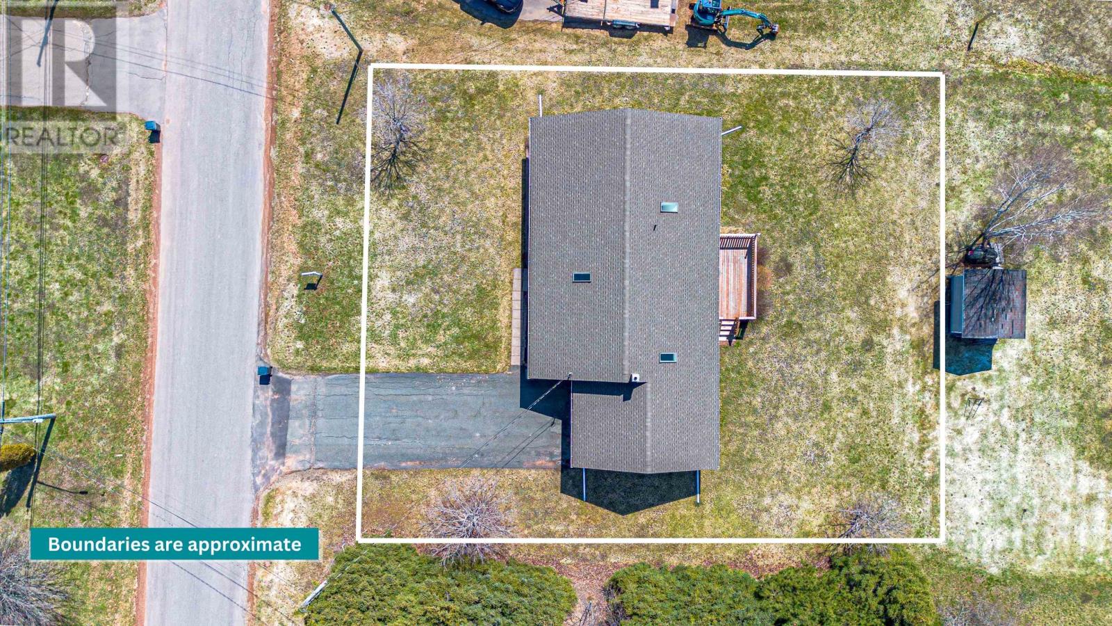13 CAMBRIDGE Drive - 5