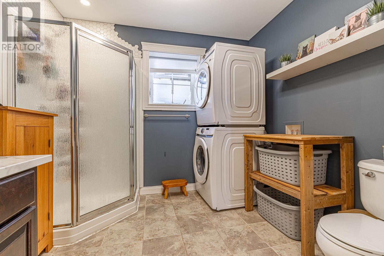 142 ESSEX Crescent - 27