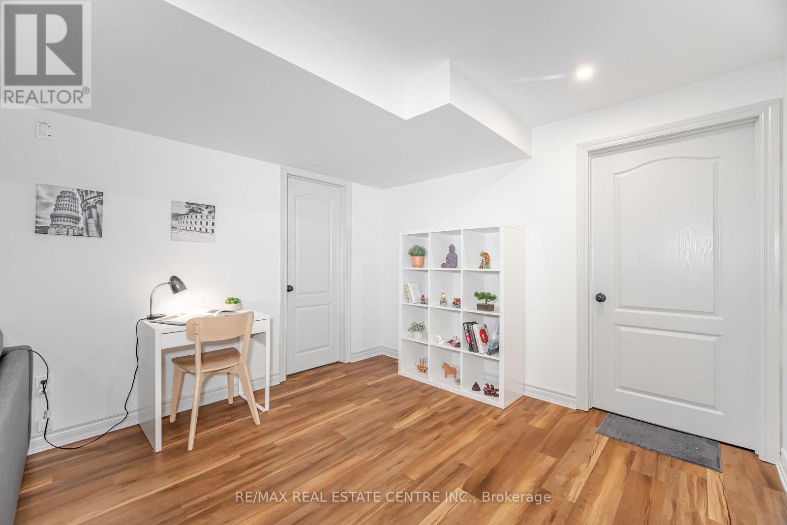 39 STONEHAM STREET - 40