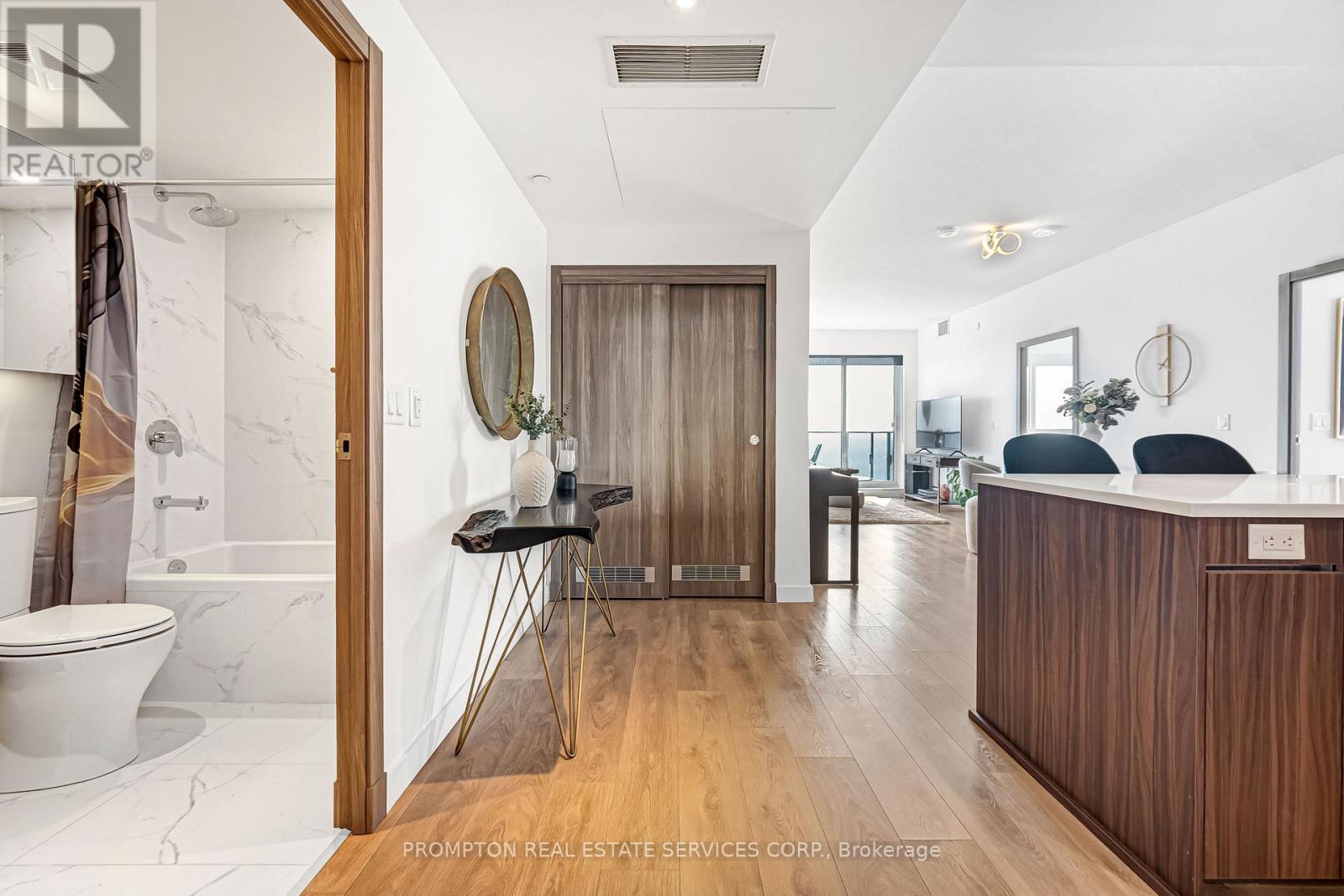#1803 25 MCMAHON DRIVE - 19