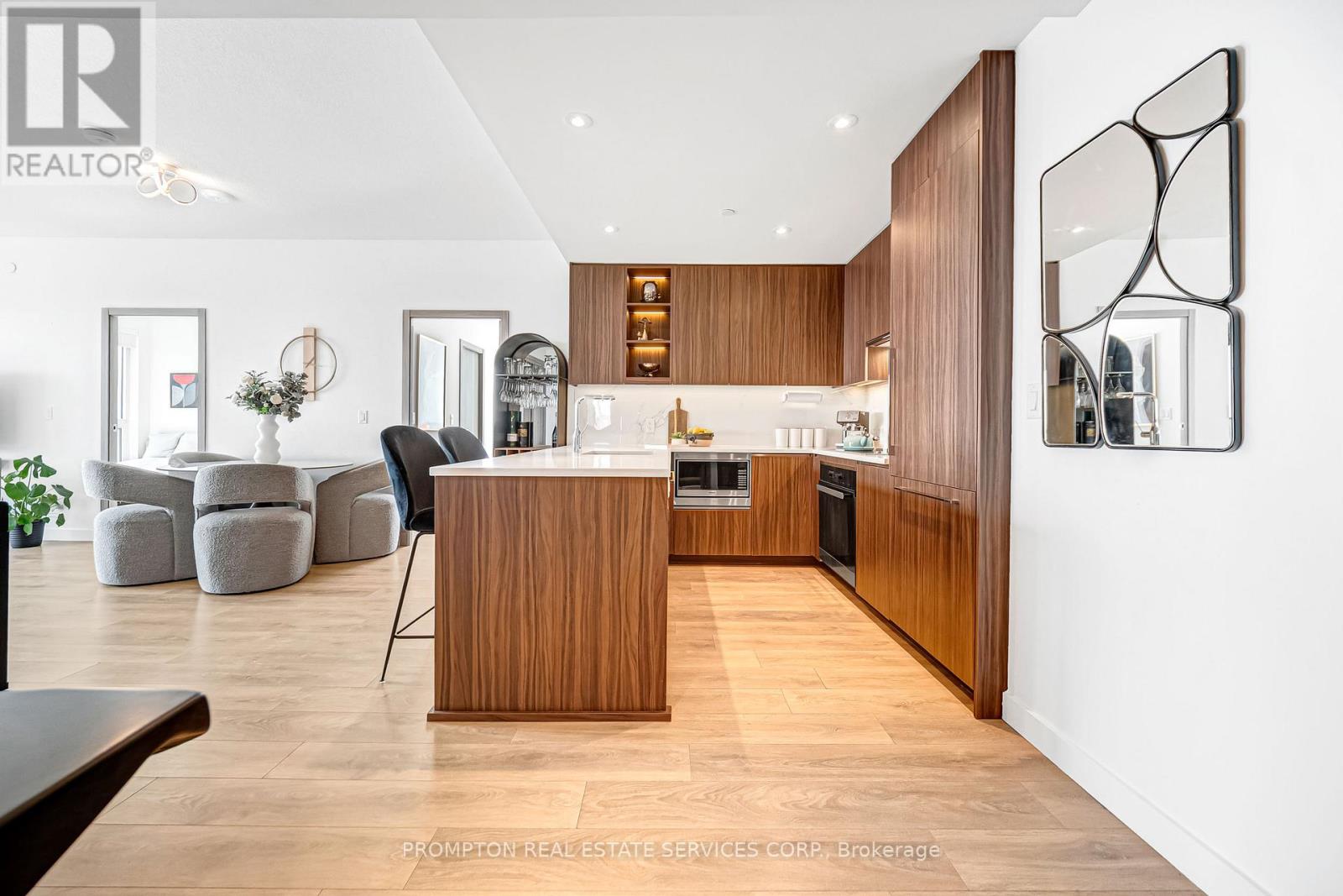 #1803 25 MCMAHON DRIVE - 20
