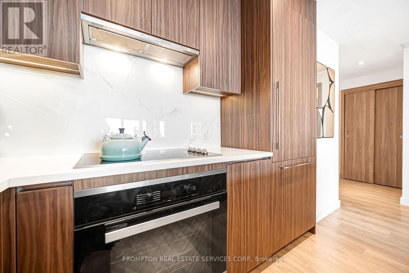 #1803 25 MCMAHON DRIVE - 23