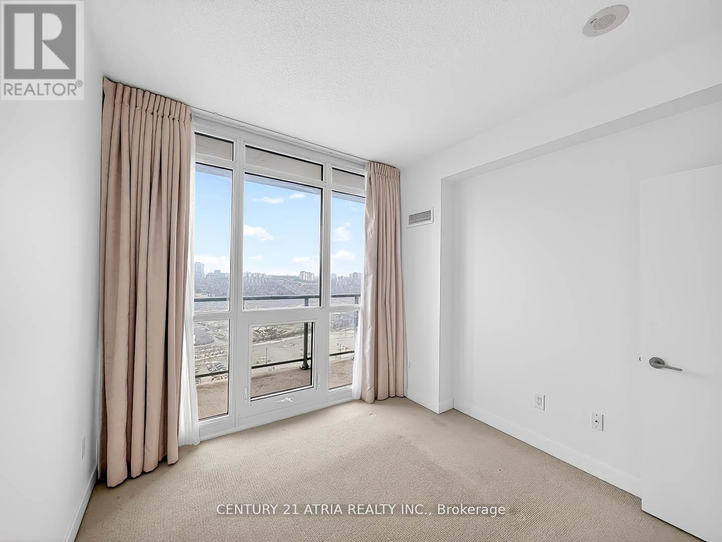 #2703 121 MCMAHON DRIVE - 18