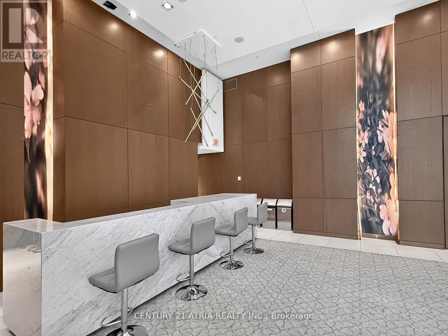 #2703 121 MCMAHON DRIVE - 26