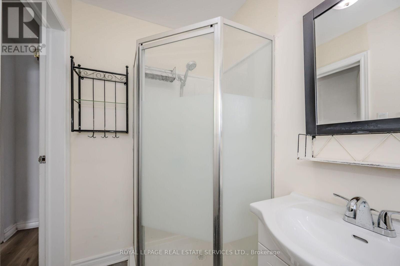 3209 BRONTE ROAD