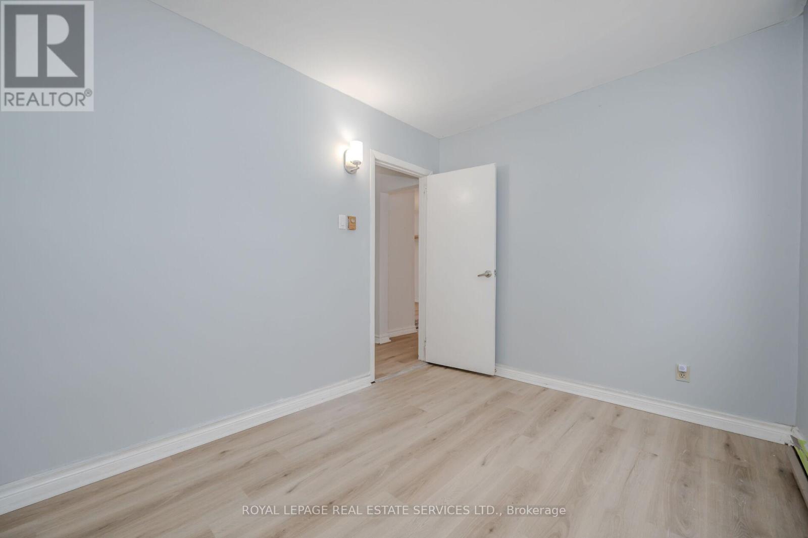 3209 BRONTE ROAD