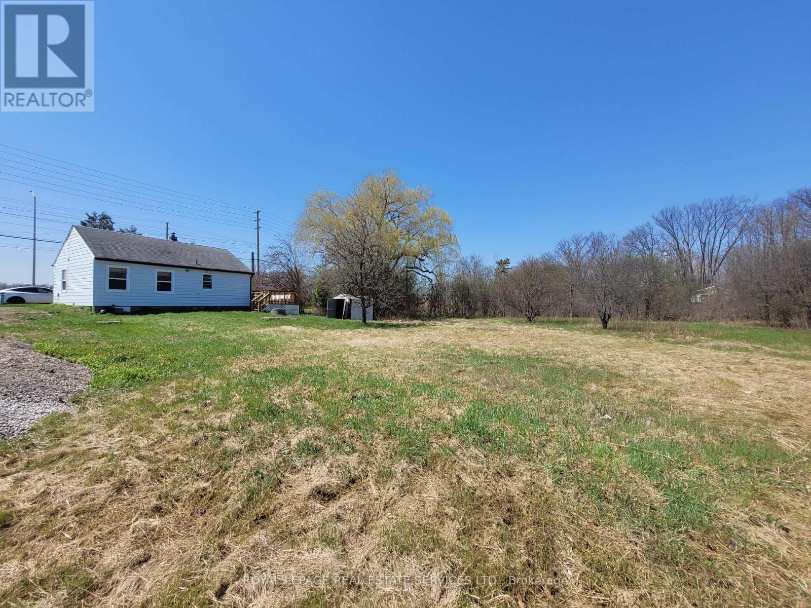 3209 BRONTE ROAD