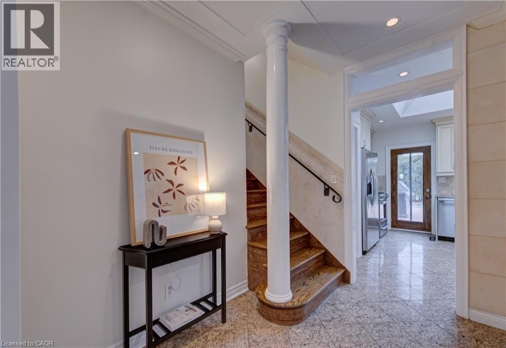 655 ELLENGALE Road — photo 8
