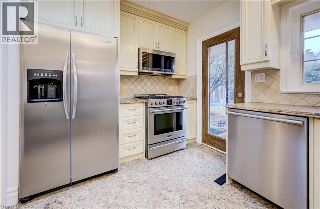 655 ELLENGALE Road — photo 17