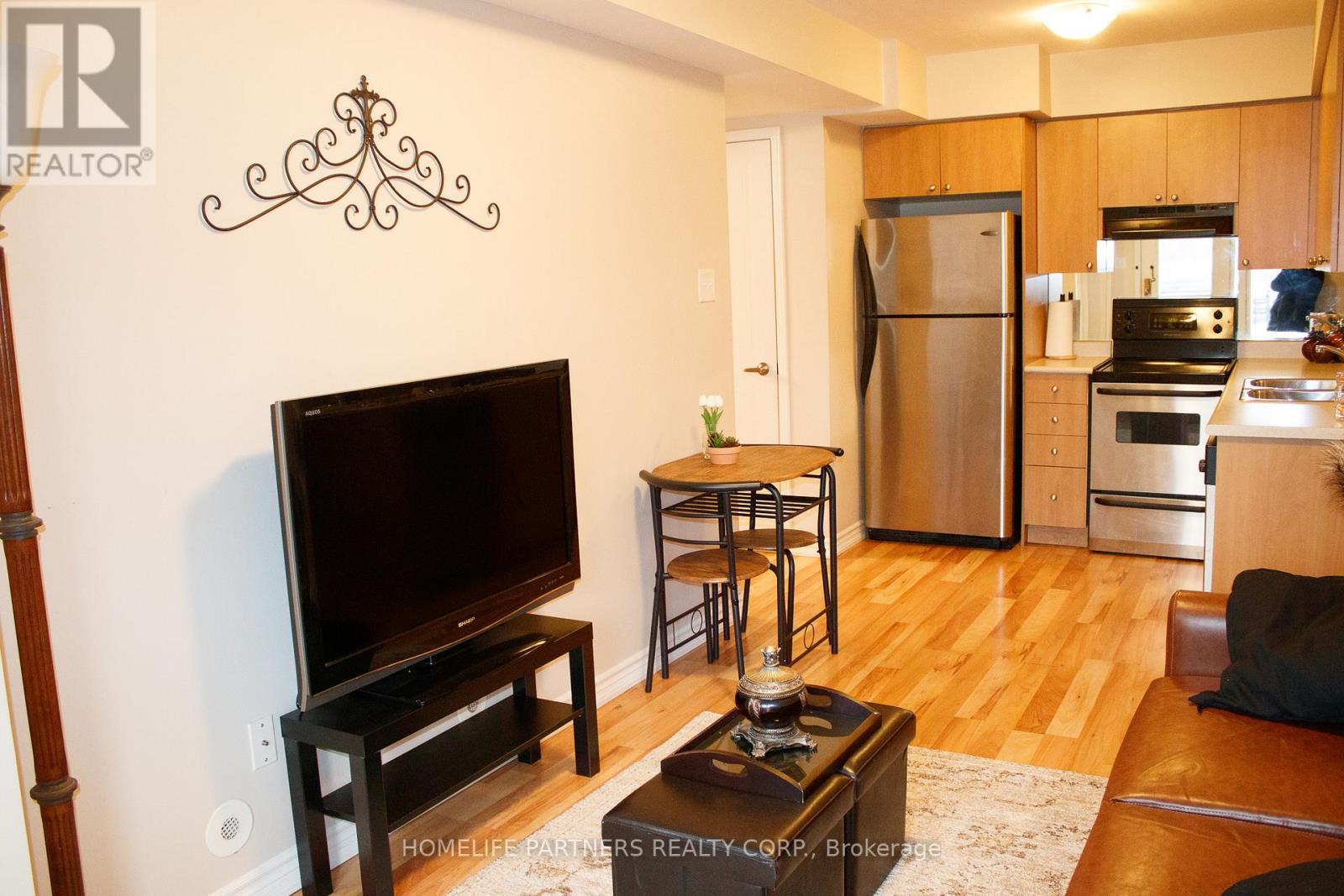 #61 2275 BUR OAK AVENUE - 11