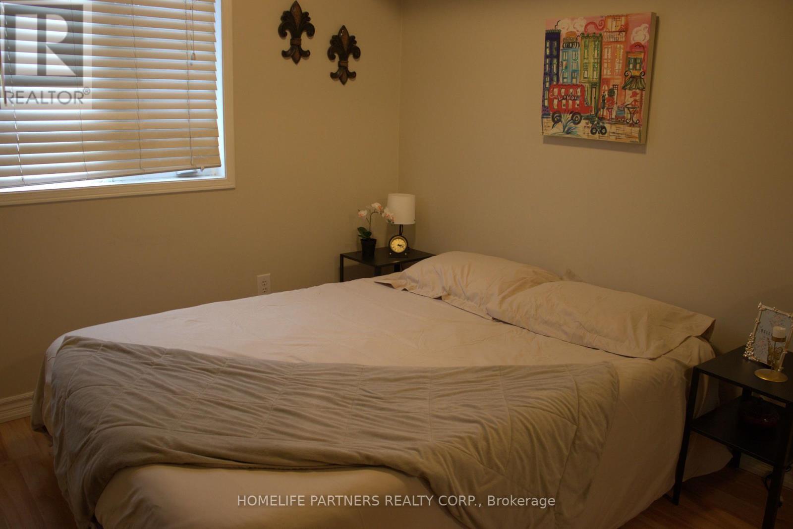 #61 2275 BUR OAK AVENUE - 16