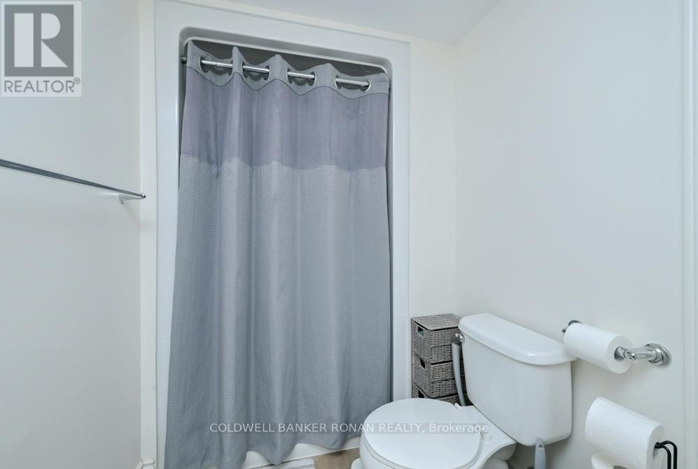 #401 149 CHURCH STREET - 16