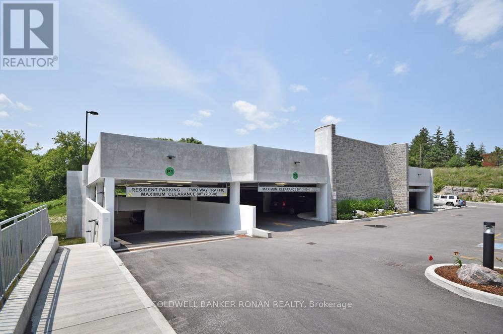 #401 149 CHURCH STREET - 32