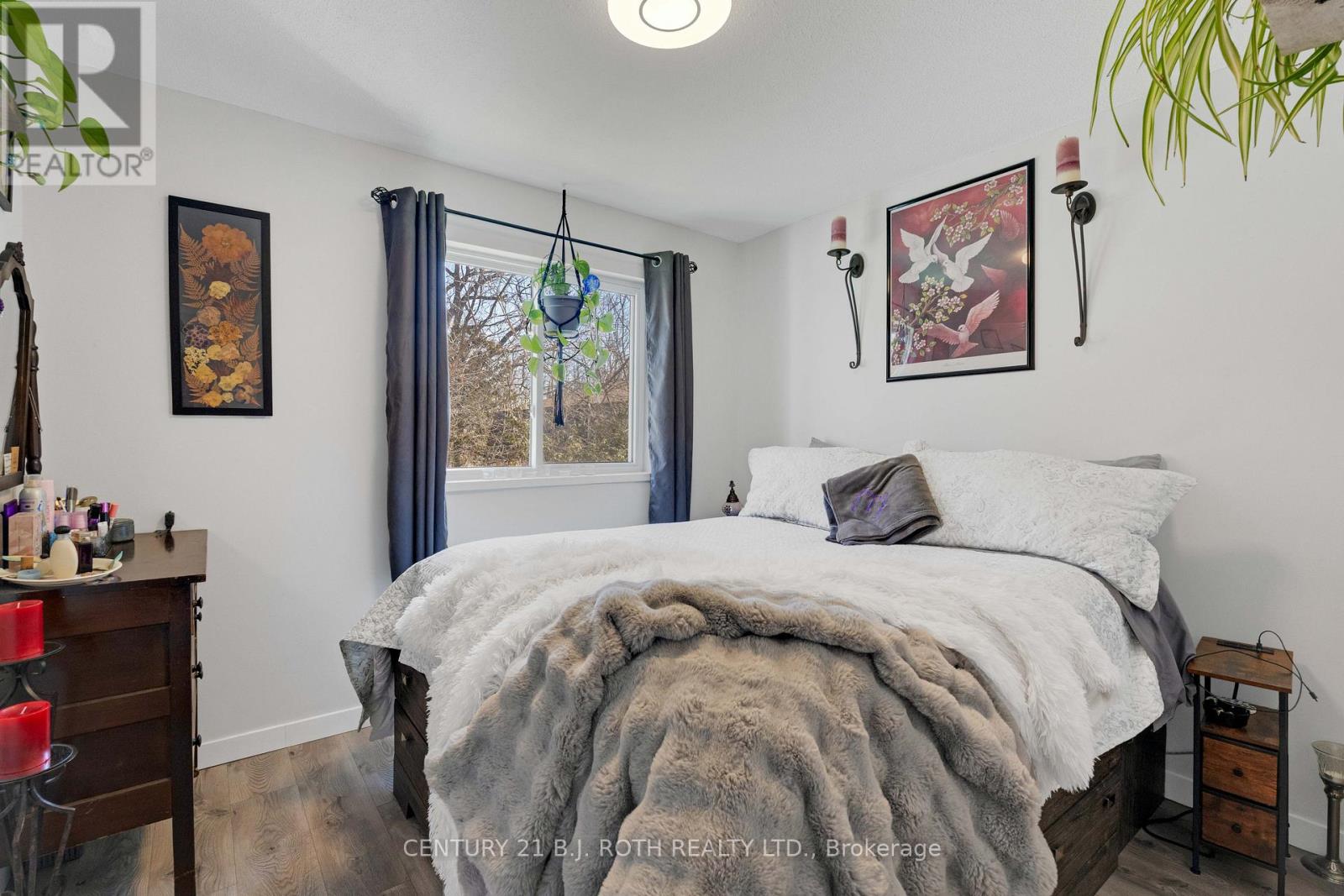184 BORLAND STREET E - 20
