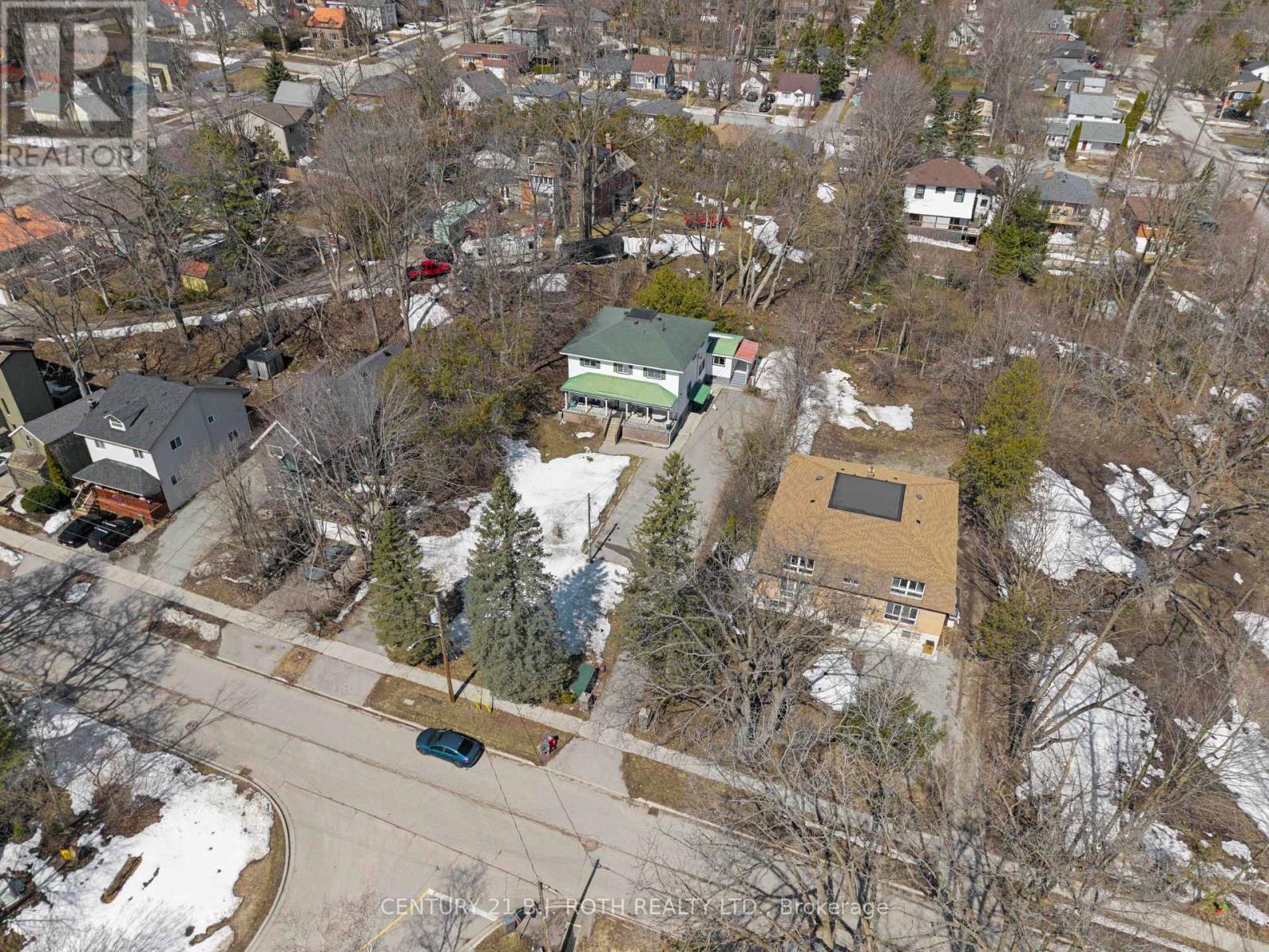 184 BORLAND STREET E - 3